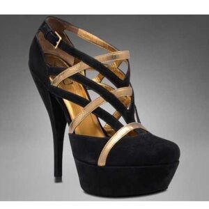 Yves Saint Laurent Lucy 105 Platform Bootie Pumps